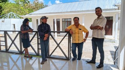 Dua Anggota Dewan Monitoring Progres Pekerjaan Rumah Jabatan Bupati Malaka.