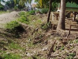 Pj Kades Umatoos “Kebakaran Jenggot” Soal Pemberitaan Media Terkait Pengerjaan Proyek Pembangunan Drainase Sebesar Rp 94 Juta