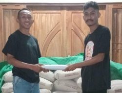 Ganjar Milenial Center Kabupaten Malaka Salurkan Bantuan Material Untuk Rehab Paroki St.Fransiskus Asisi Lakulo