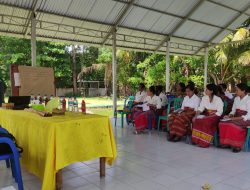 Perkuat Sirnegitas Aparatur, Kades Umalor Lakukan Kegiatan Peningkatan Kapasitas Perangkat Desa