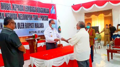 Moment SBS Serahkan Bantuan Hibah Mobil Untuk Lembaga Agama
