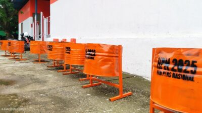 Hari Pers Nasional, Wartawan Malaka Sediakan 10 Tong Sampah Wujud Peduli Lingkungan