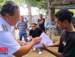 Wakil Bupati Malaka Menyerahkan APBD T.A 2022 Kepada PMKRI Untuk Dipelajari