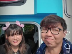Pasutri Traveller”Jajago Keliling Indonesia” Terima Permintaan Maaf Pelaku Pelemparan Mobil di Malaka