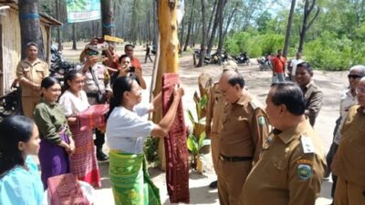 Gelar Pelantikan di Tepi Pantai, Bupati SBS Gaungkan Malaka Sebagai Destinasi Wisata