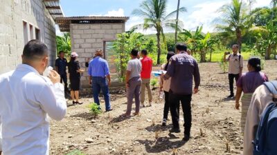 Komisi III DPRD Malaka Turun Tinjau Pekerjaan Septictank Tahun 2023 Yang Belum Selesai di Desa Biris dan Desa Weulun