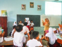 Kemendikdasmen Luncurkan Bantuan Pendidikan: Rp 3 Juta per Semester untuk Guru
