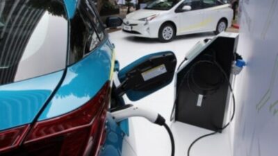 Danantara Buka Peluang Investasi Ekosistem Proyek Baterai Mobil Listrik