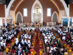 Doa Uskup Dominikus Saku Dibalas Kemenangan PS Malaka, Bupati SBS Bersyukur