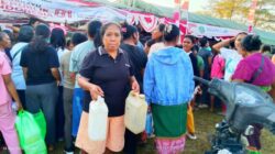 Di Tengah Peringatan HUT ke-81 RI, Stand Disperindagkop Malaka Sediakan Minyak Tanah Murah Jawab Keluhan Warga