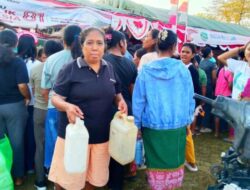Di Tengah Peringatan HUT ke-81 RI, Stand Disperindagkop Malaka Sediakan Minyak Tanah Murah Jawab Keluhan Warga