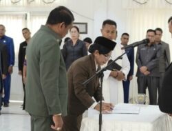 Sesuai Kuasa Bupati, Wakil Bupati Henri Melki Simu Lantik 3 Pejabat Pimpinan Tinggi Pratama